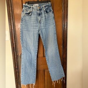 Zara woman’s straight cut high waisted jeans Sz 4